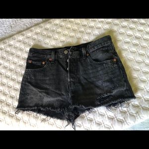 levi 501 cutoff shorts